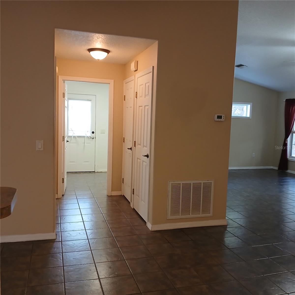 Image 28 of 76 For 2626 Columbine Avenue