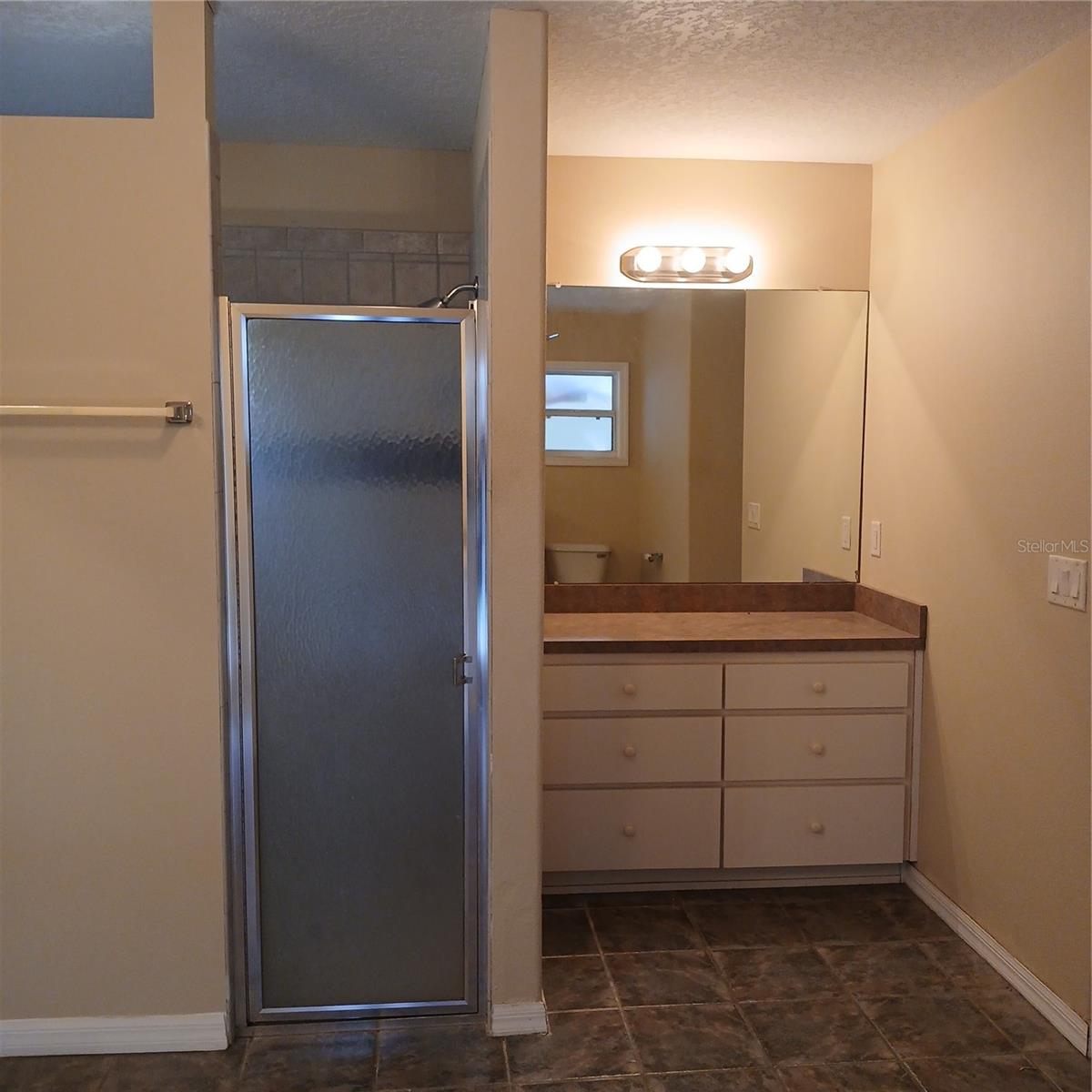 Image 36 of 76 For 2626 Columbine Avenue