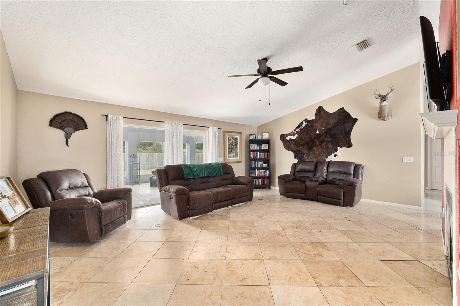 Image 8 of 47 For 380 53rd  