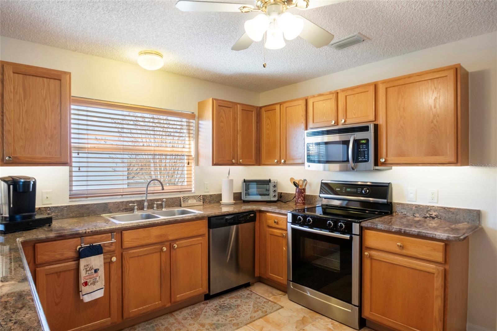 Image 11 of 56 For 17070 91st Lee Avenue