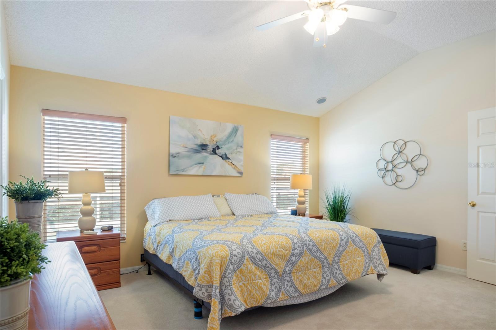 Image 18 of 56 For 17070 91st Lee Avenue