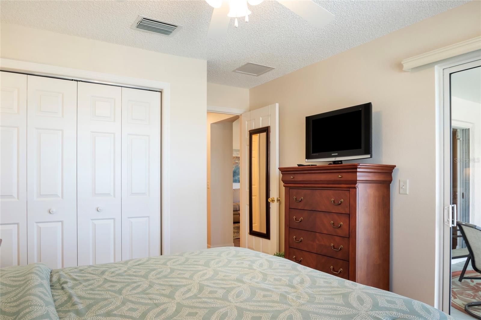 Image 24 of 56 For 17070 91st Lee Avenue