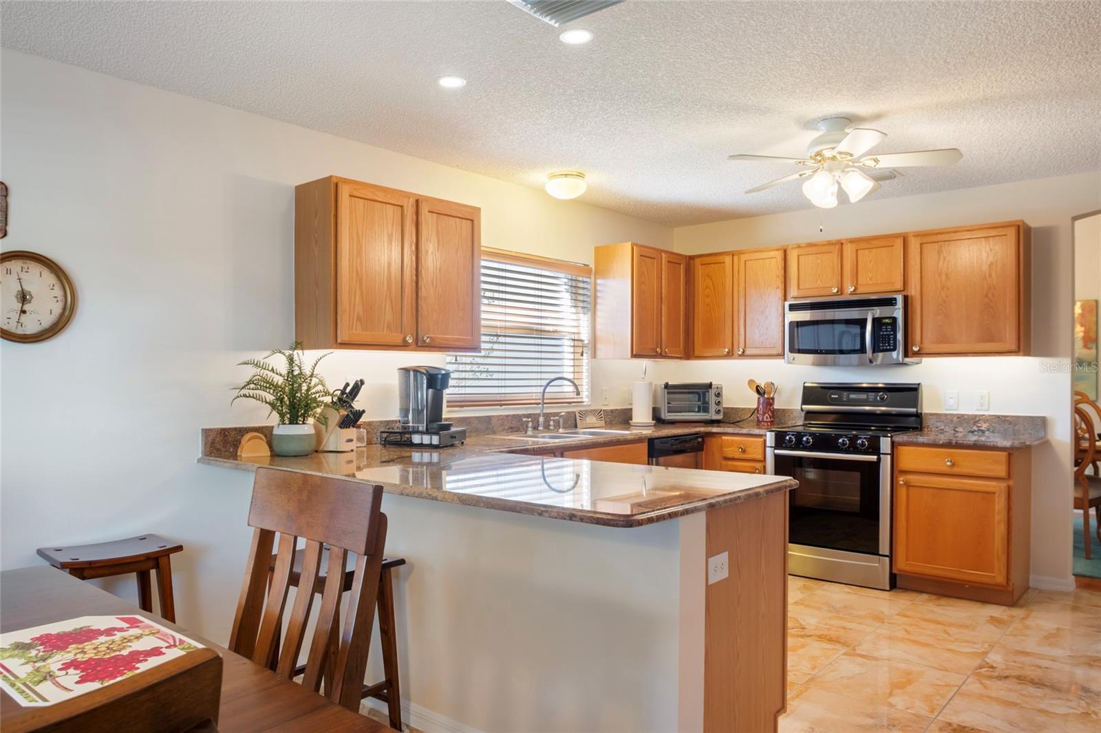 Image 9 of 56 For 17070 91st Lee Avenue