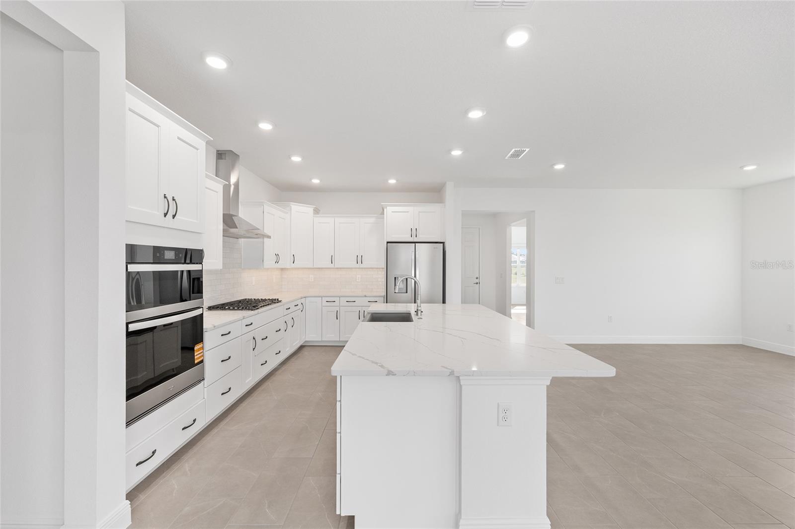 Image 18 of 44 For 9960 106th Circle