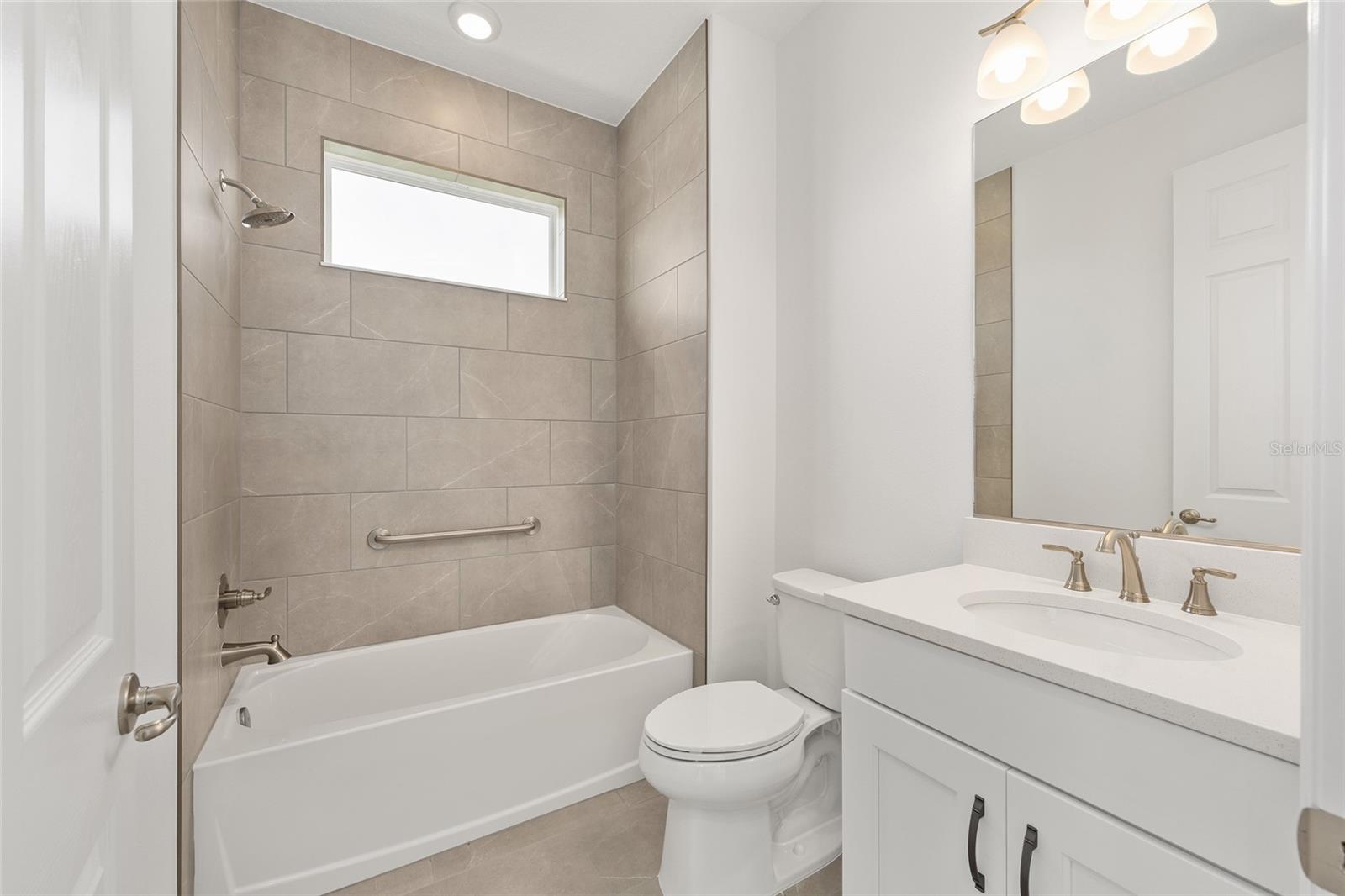 Image 32 of 44 For 9960 106th Circle