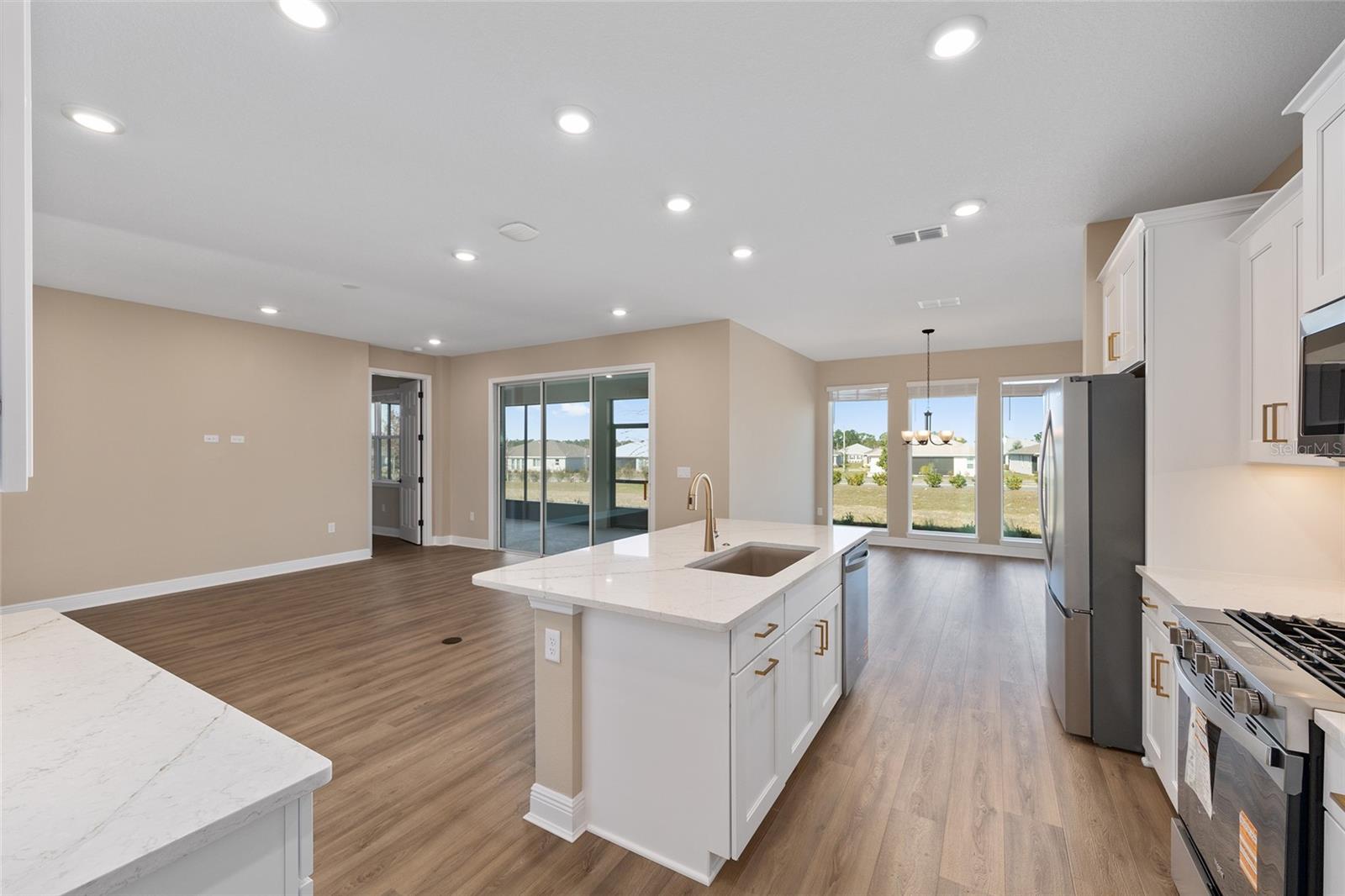 Image 20 of 40 For 9966 106th Circle