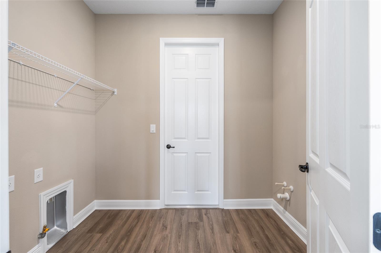 Image 33 of 40 For 9966 106th Circle