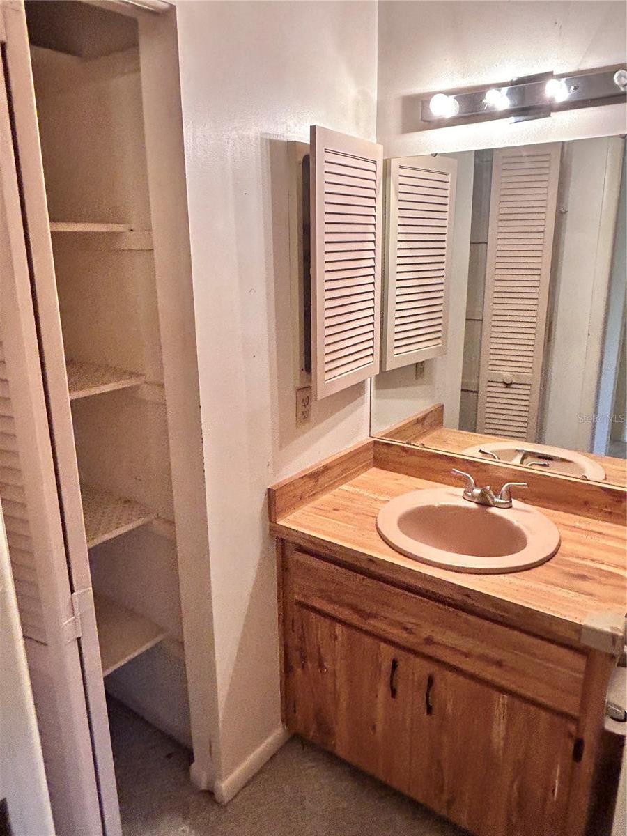 Image 17 of 22 For 3808 19th Street Circle