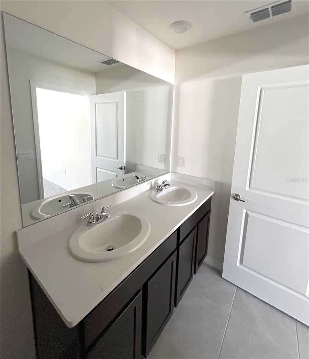 Image 5 of 12 For 6582 81st Loop