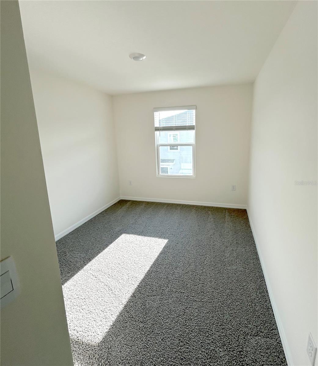 Image 6 of 12 For 6582 81st Loop