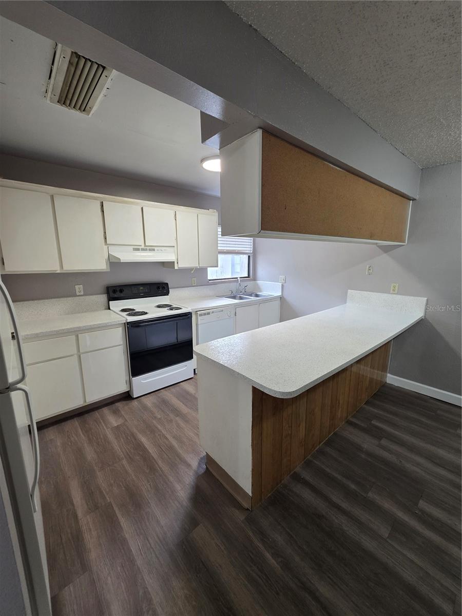 Image 12 of 30 For 2811 Archer Rd 142 Road R142