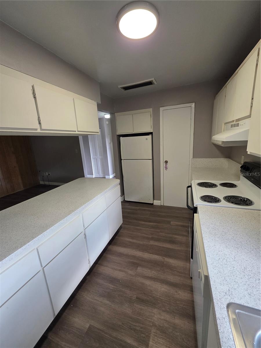 Image 14 of 30 For 2811 Archer Rd 142 Road R142