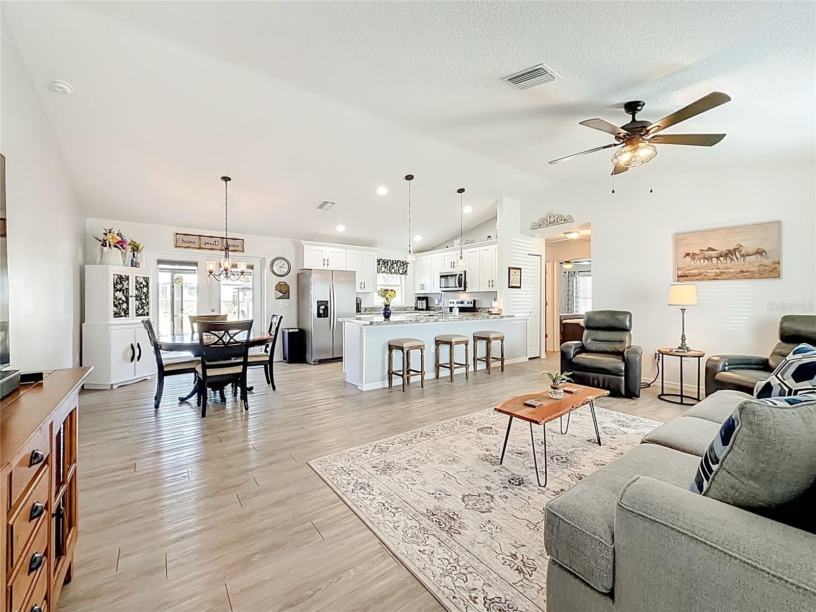 Image 12 of 46 For 4445 Maryland Street