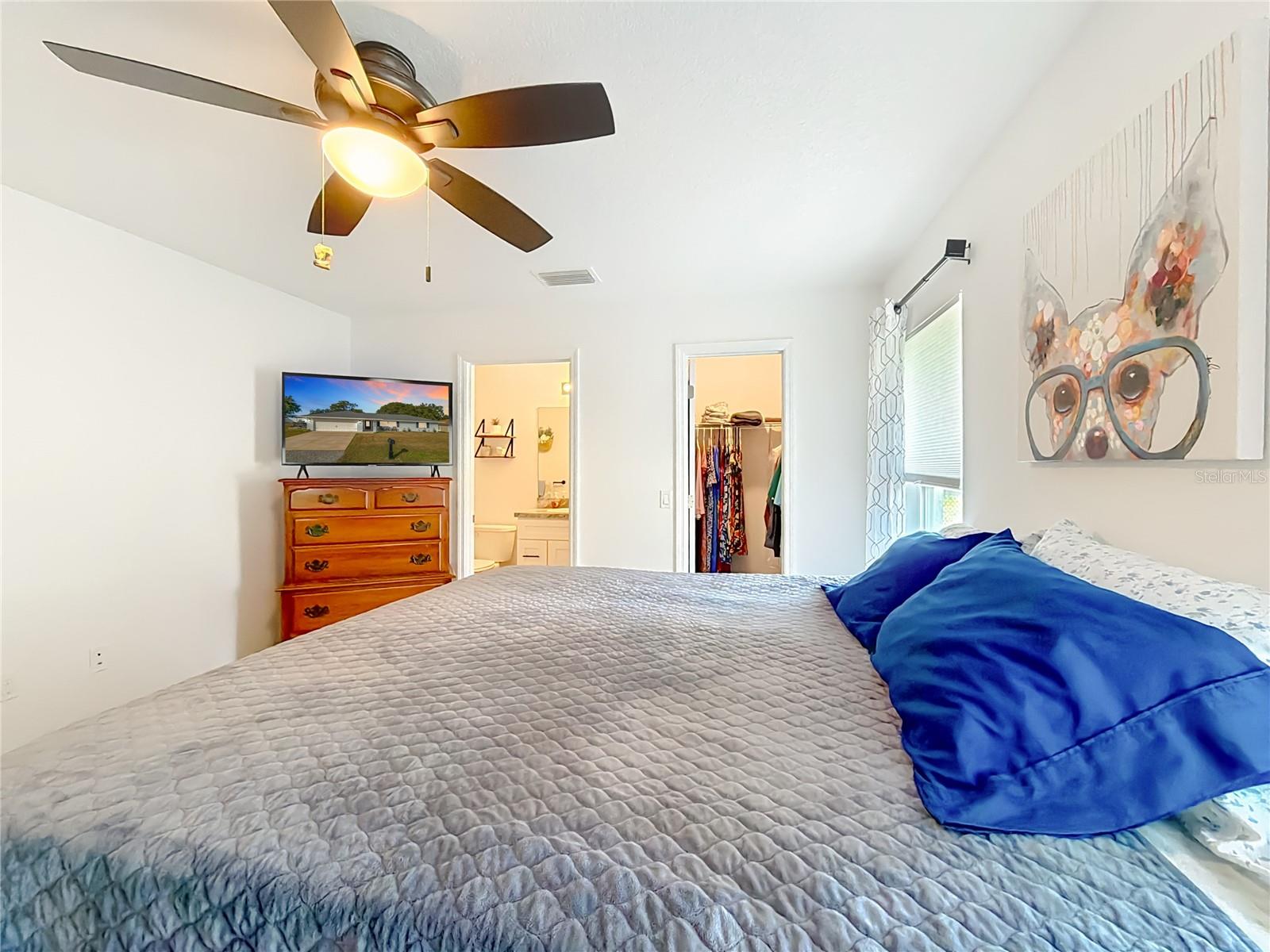 Image 26 of 46 For 4445 Maryland Street