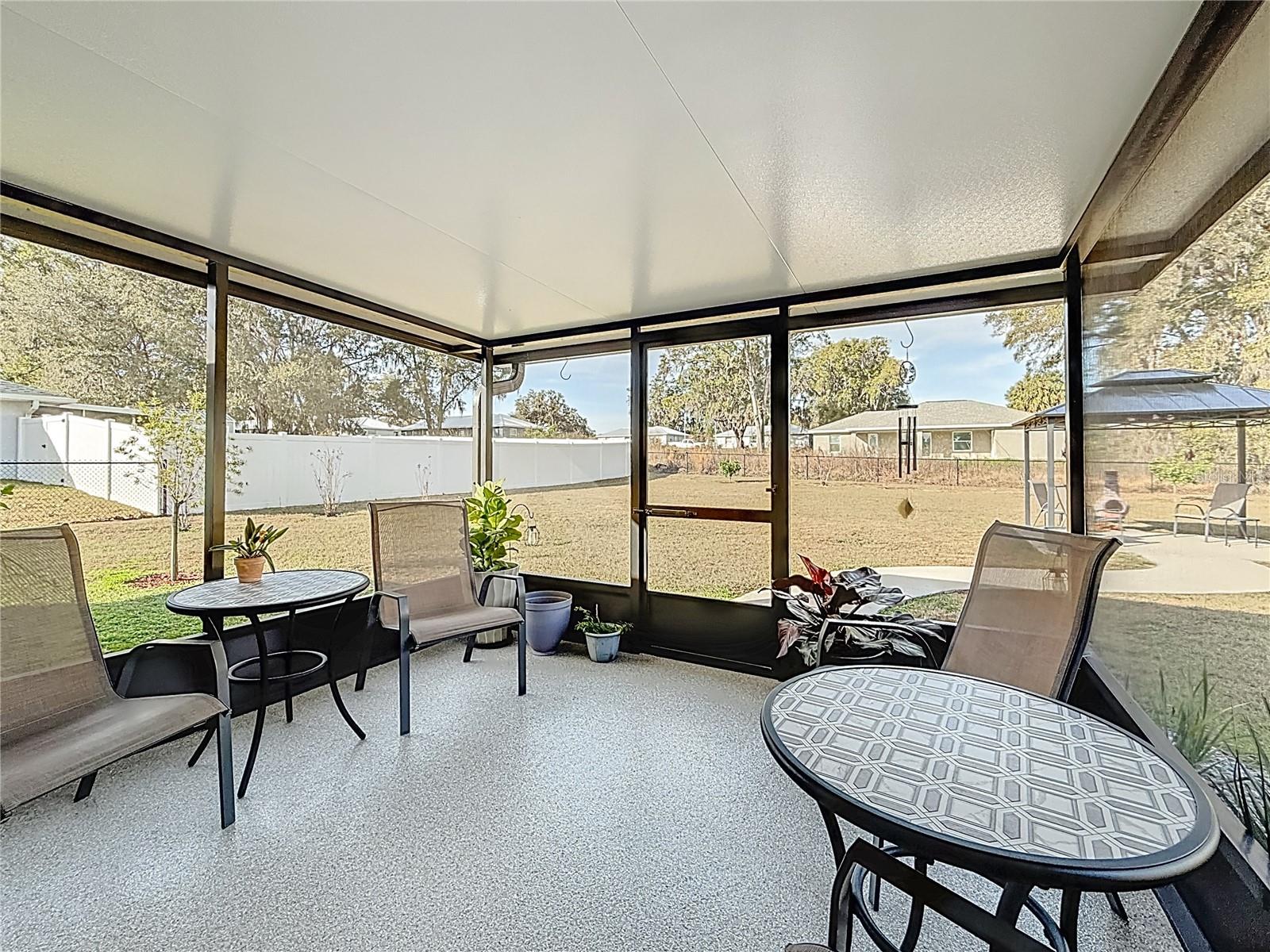 Image 37 of 46 For 4445 Maryland Street