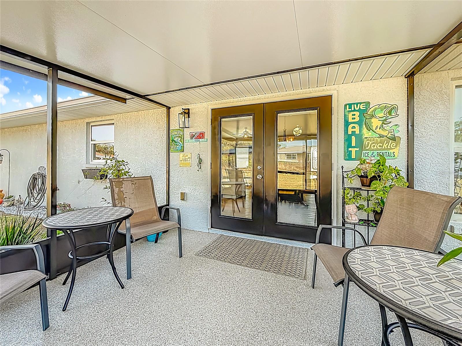 Image 39 of 46 For 4445 Maryland Street