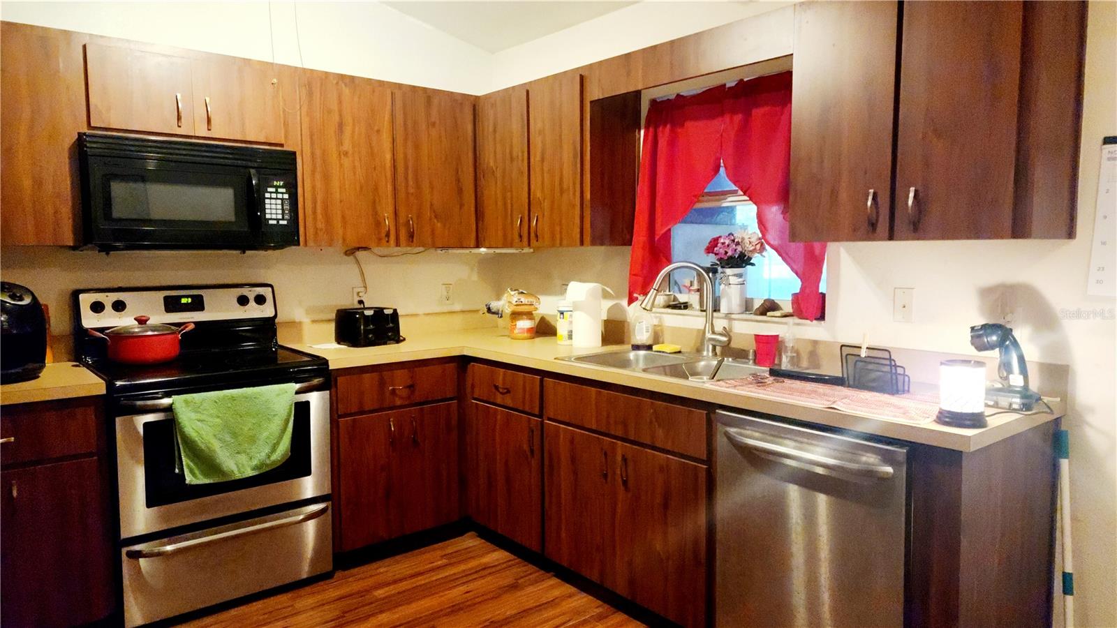 Image 9 of 24 For 11216 8th Lane