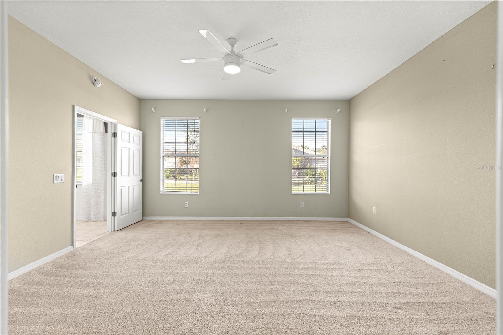 Image 13 of 47 For 8536 82nd Terrace