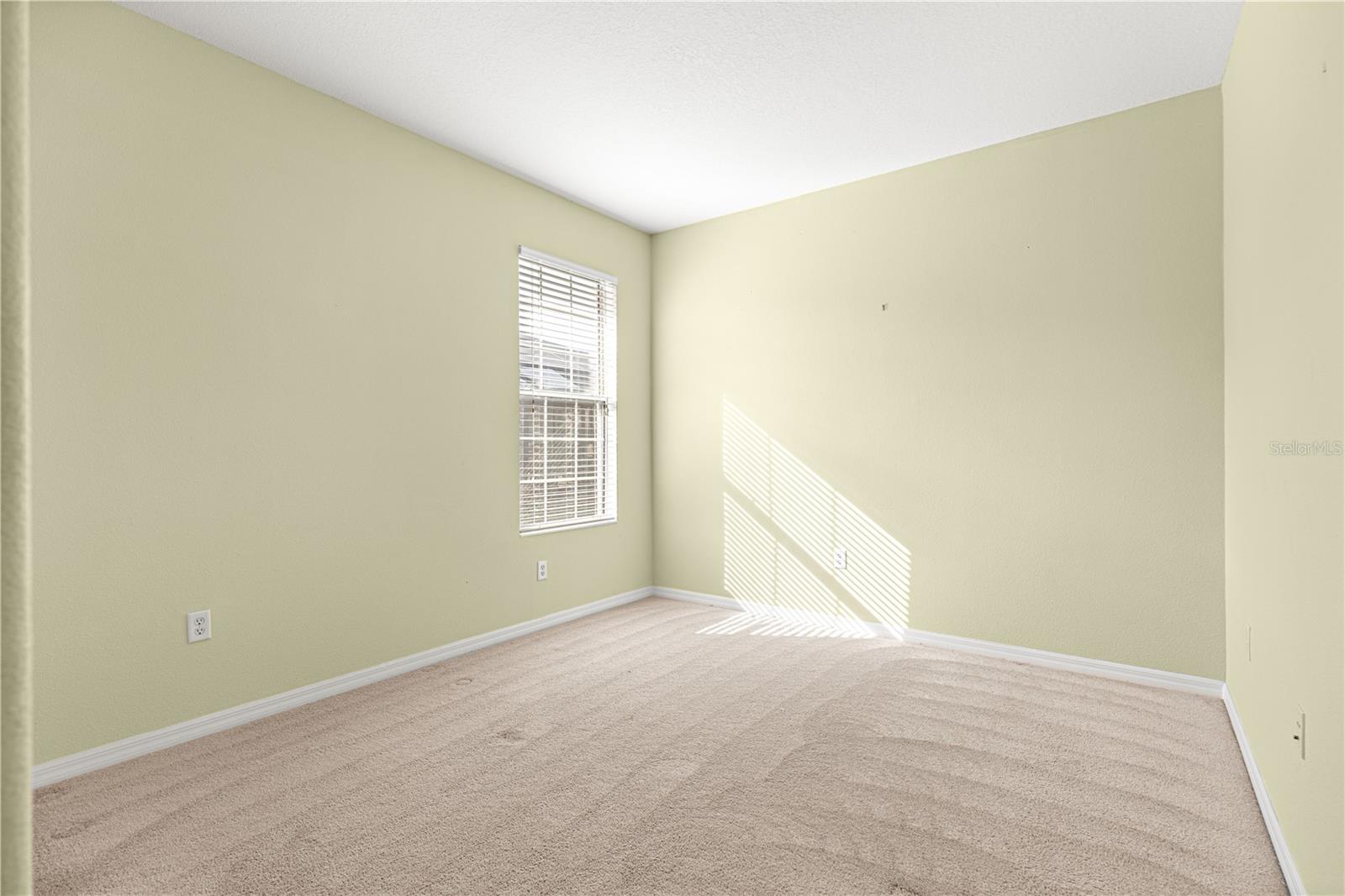 Image 21 of 47 For 8536 82nd Terrace