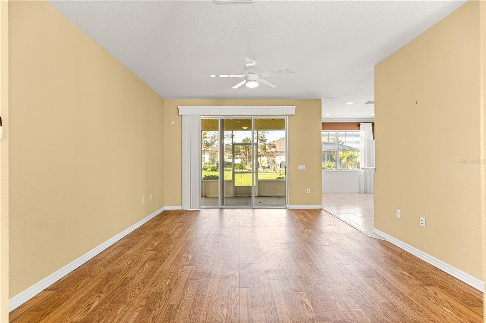 Image 37 of 47 For 8536 82nd Terrace