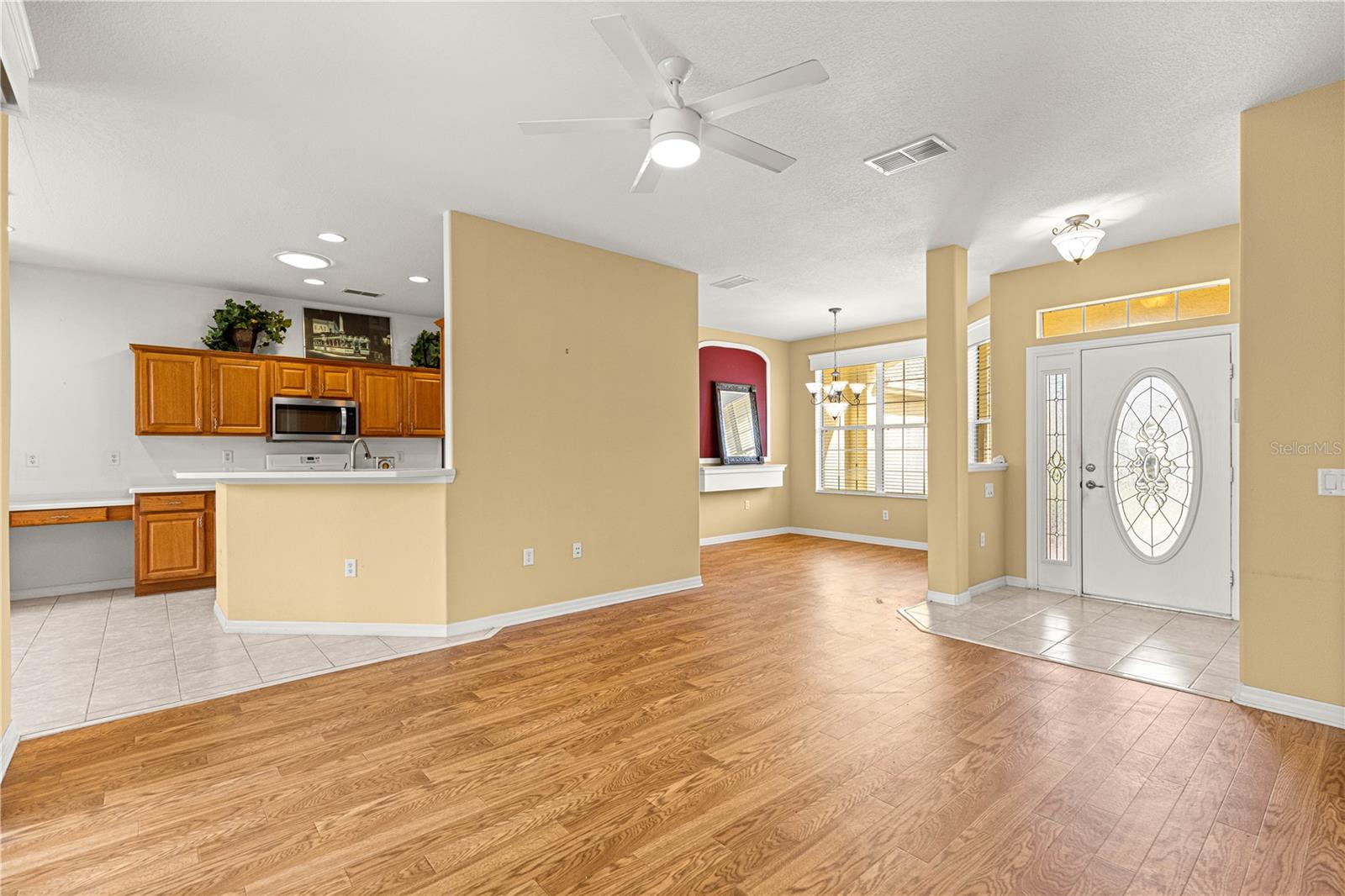 Image 8 of 47 For 8536 82nd Terrace