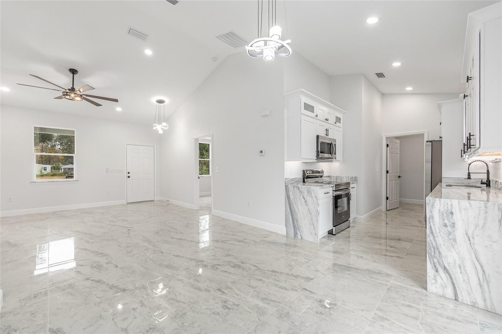 Image 11 of 32 For 15262 61st Court