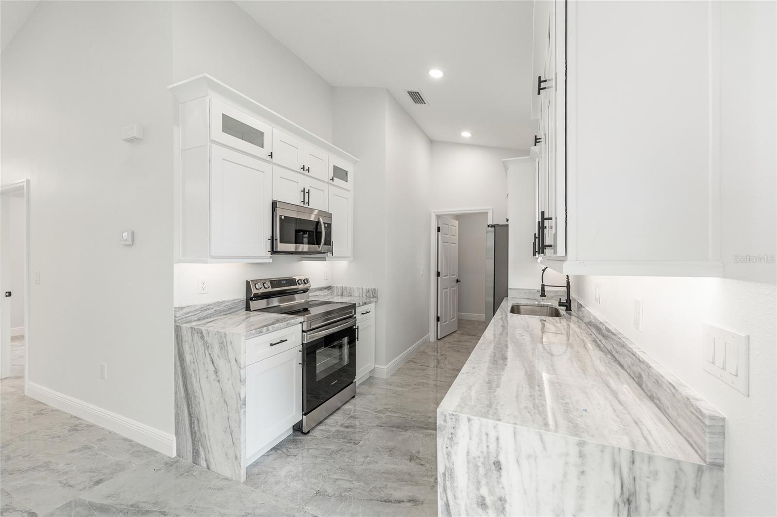 Image 12 of 32 For 15262 61st Court