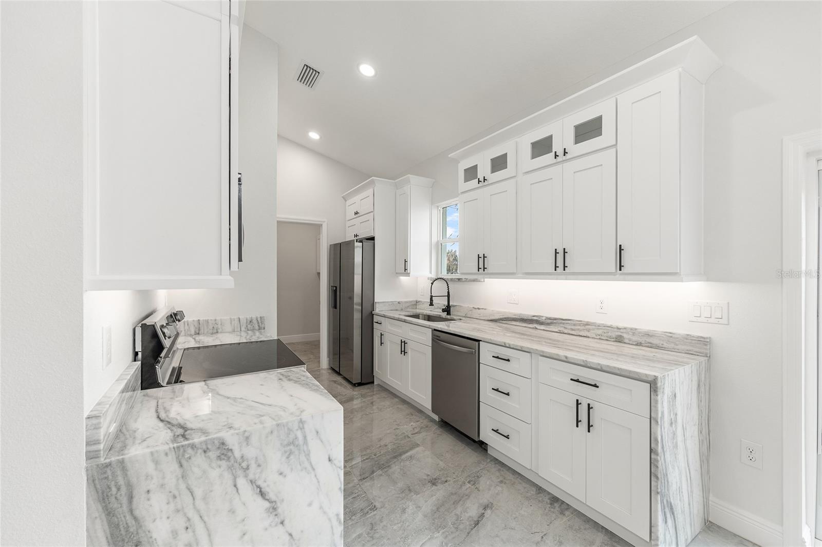 Image 13 of 32 For 15262 61st Court