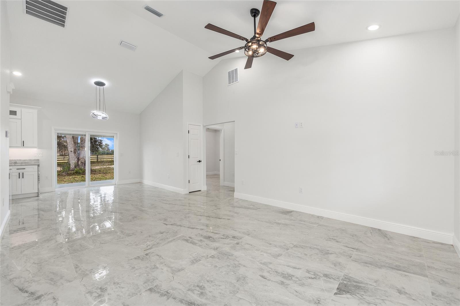 Image 8 of 32 For 15262 61st Court