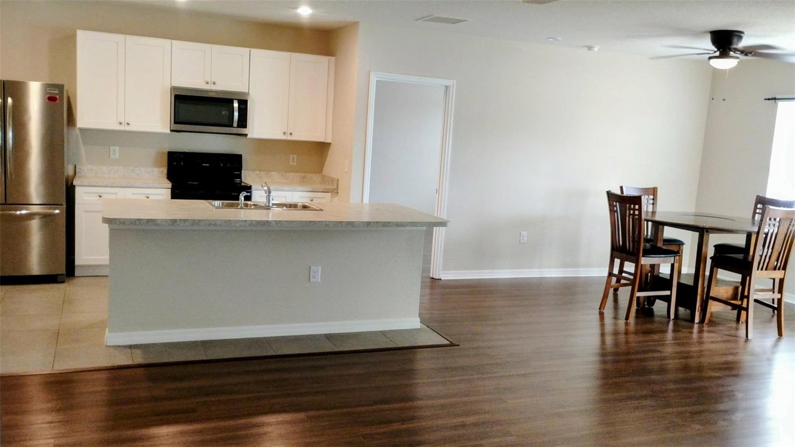 Image 6 of 55 For 3417 Michener Point