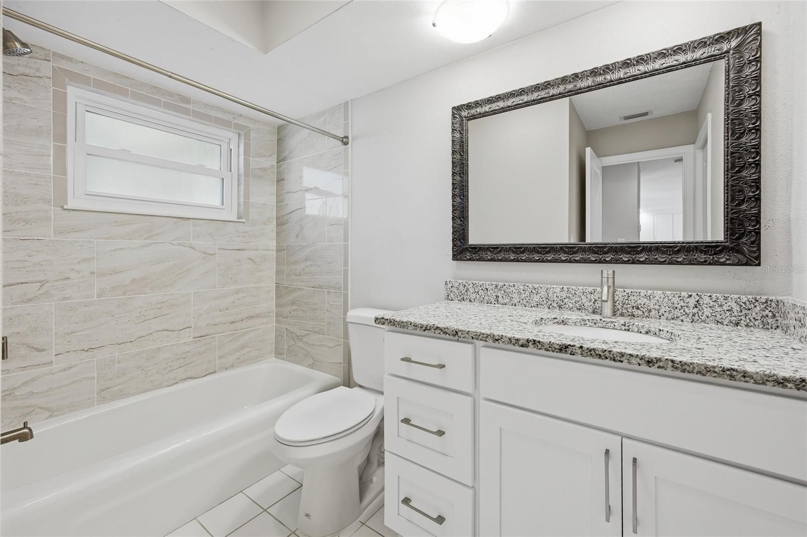 Image 24 of 43 For 11586 Bayshore Drive 14