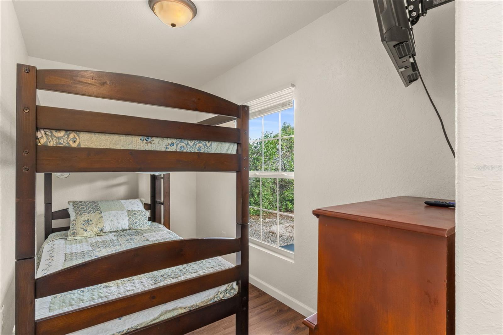 Image 29 of 38 For 6287 Crew Terrace