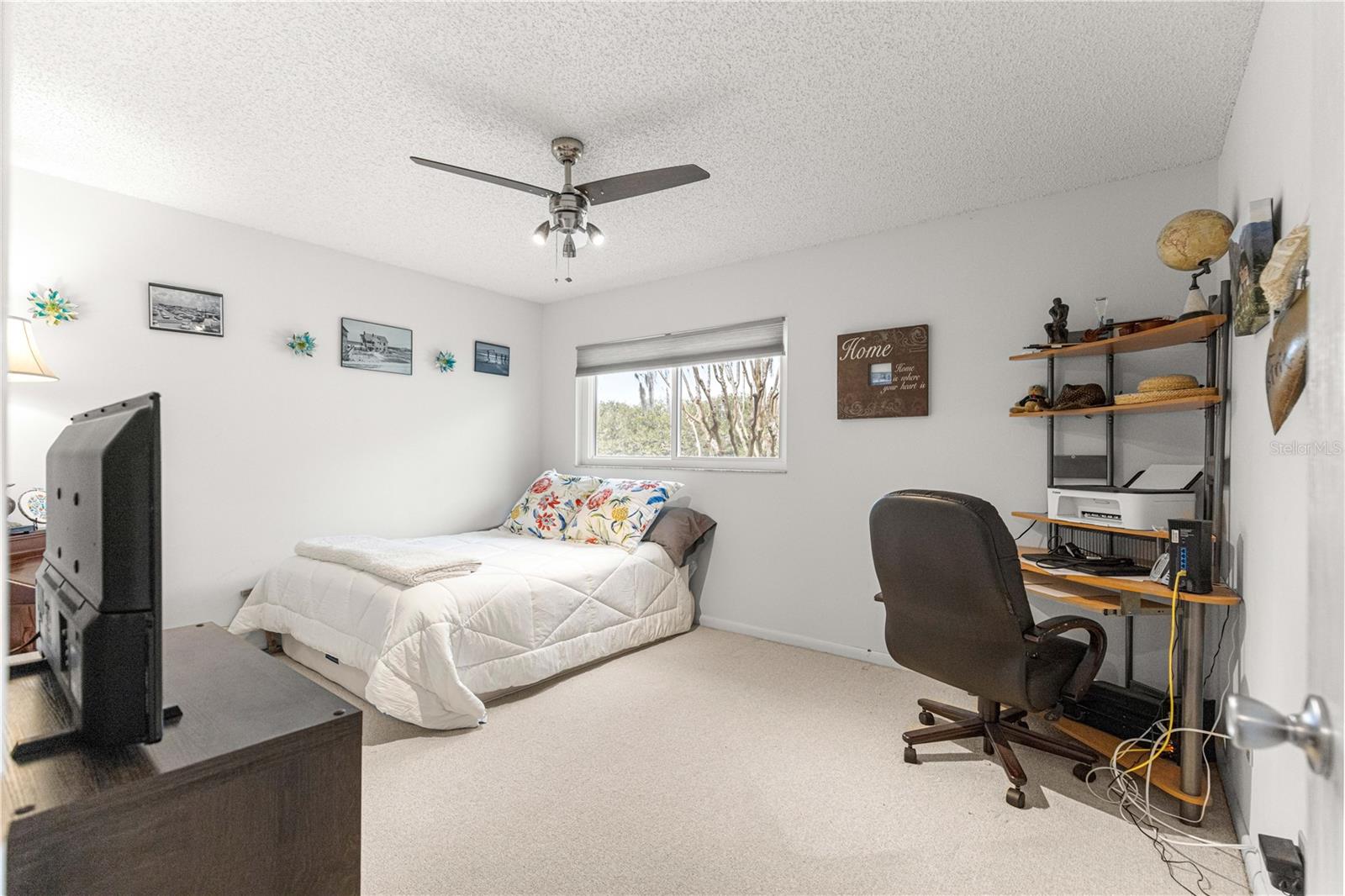 Image 17 of 39 For 8738 90th Street B