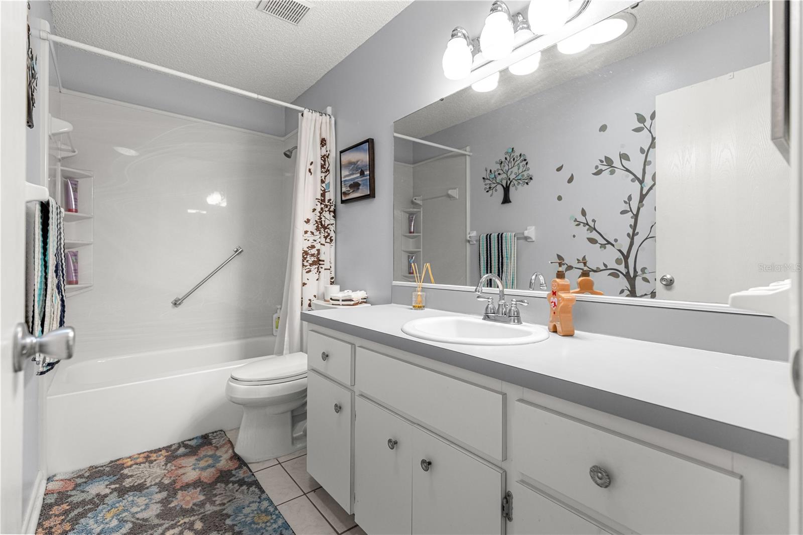 Image 20 of 39 For 8738 90th Street B