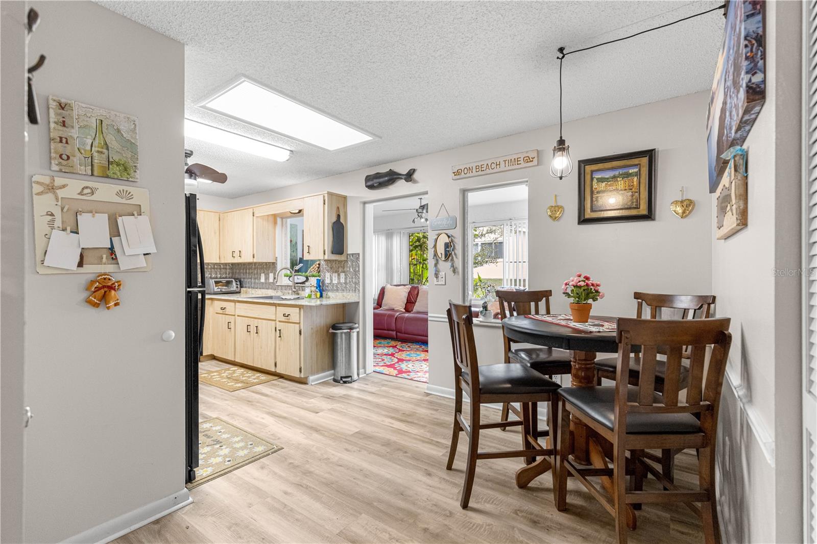 Image 27 of 39 For 8738 90th Street B