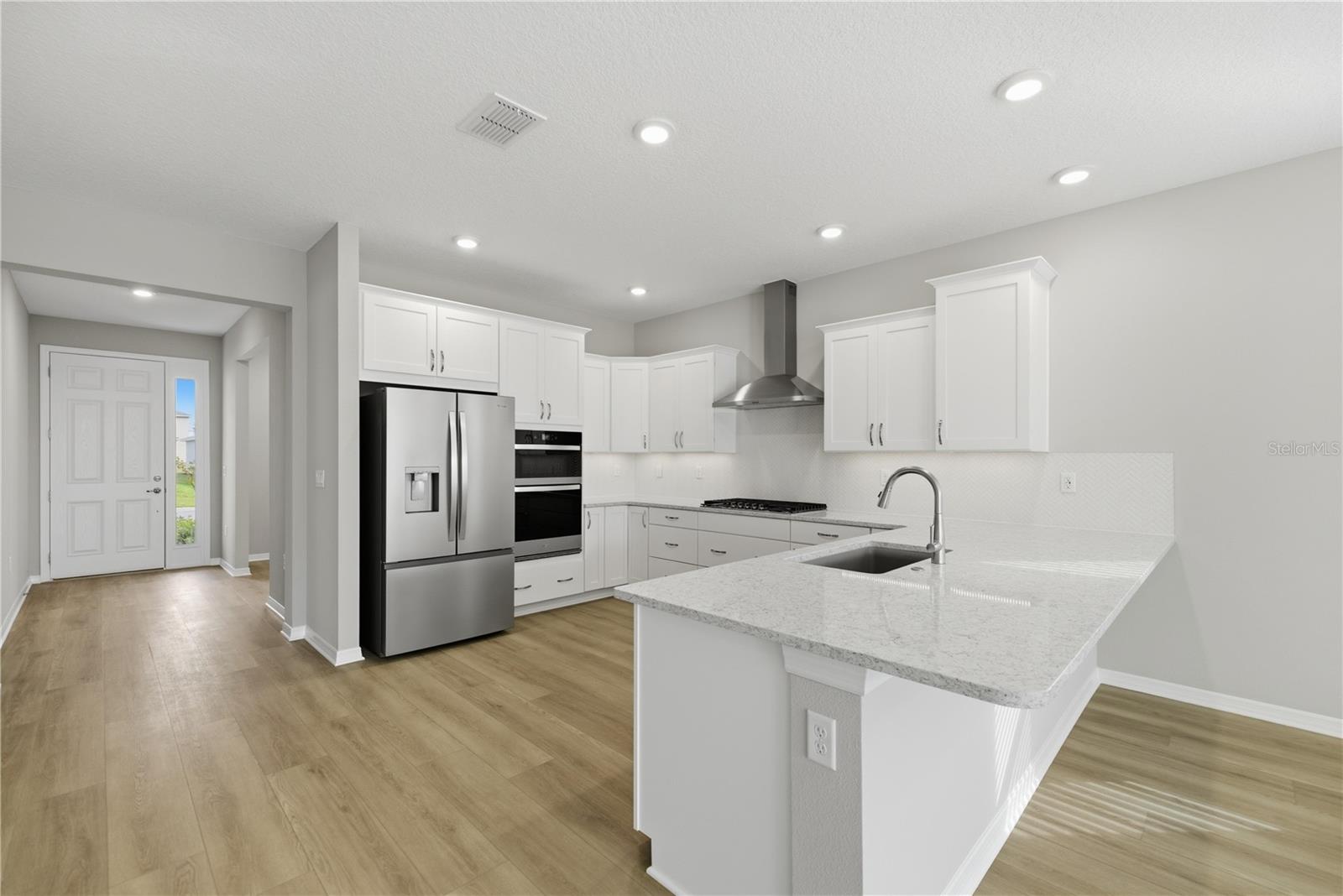 Image 5 of 27 For 5696 71 Court