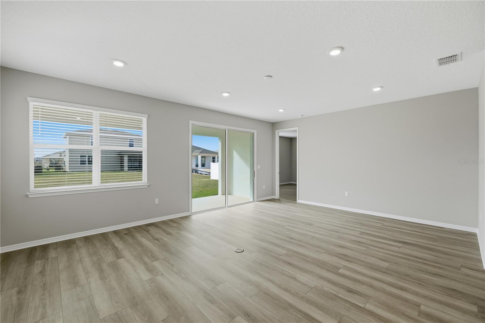 Image 6 of 27 For 5696 71 Court