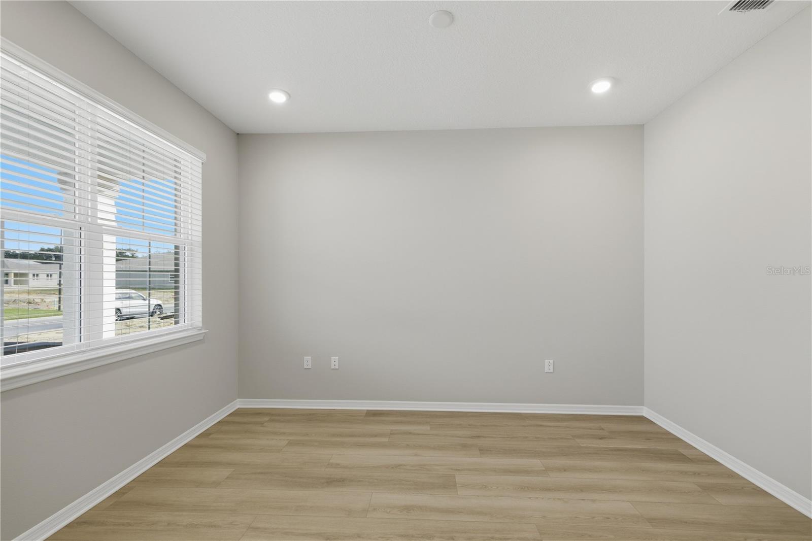 Image 9 of 27 For 5696 71 Court