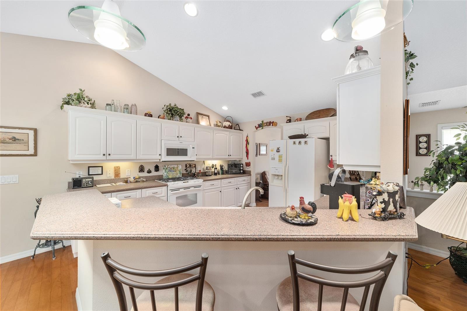 Image 20 of 67 For 2320 33rd Place