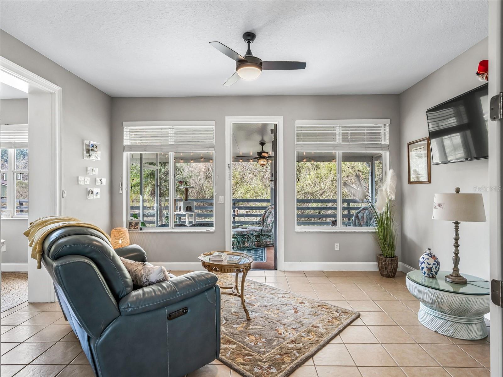 Image 17 of 57 For 9805 6th Court