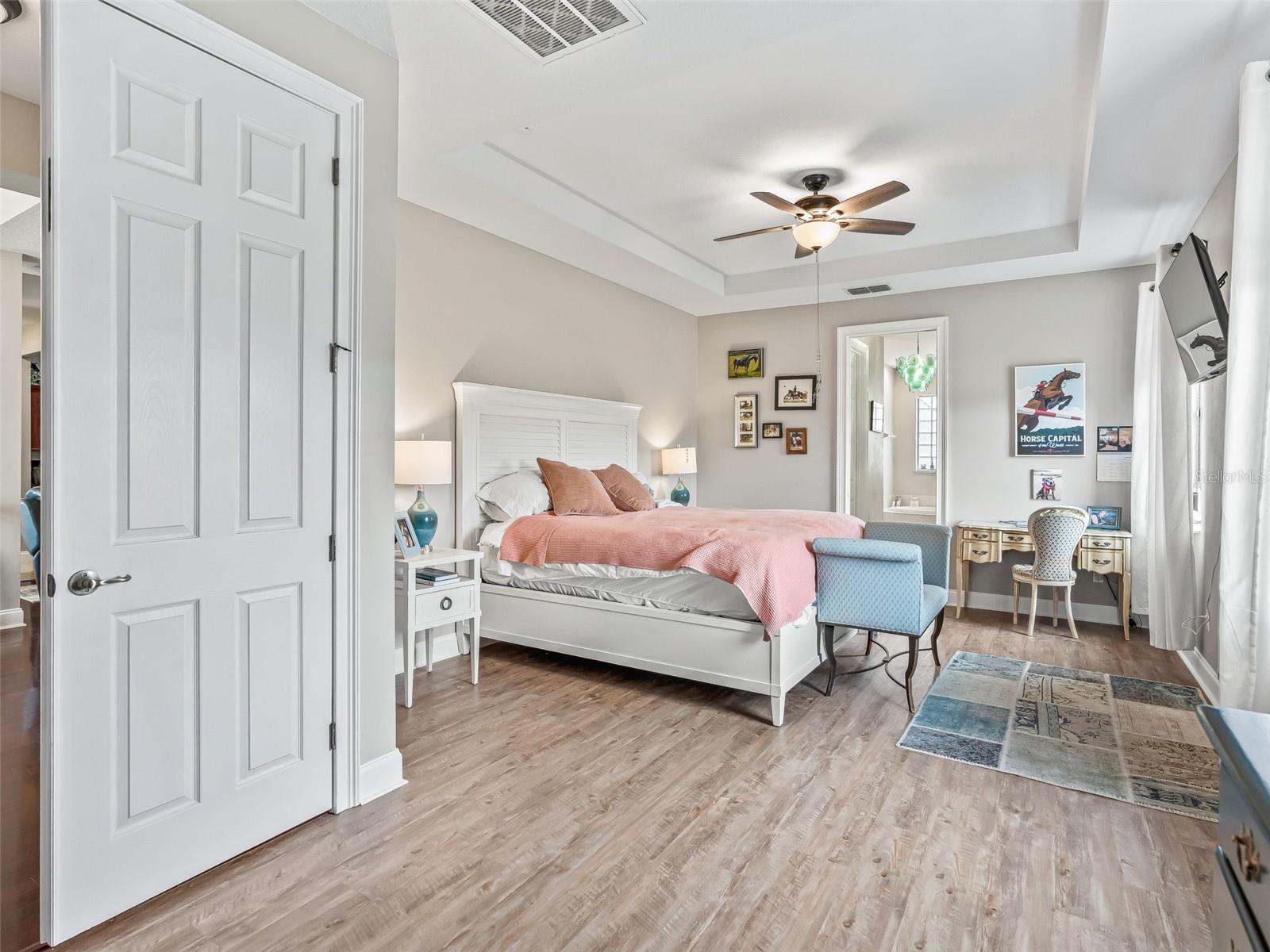 Image 25 of 57 For 9805 6th Court