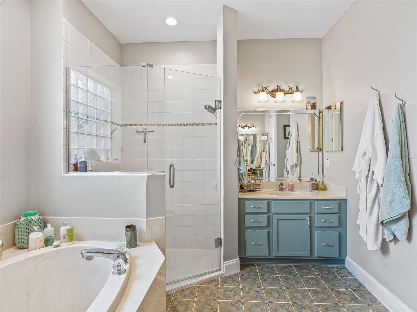 Image 31 of 57 For 9805 6th Court