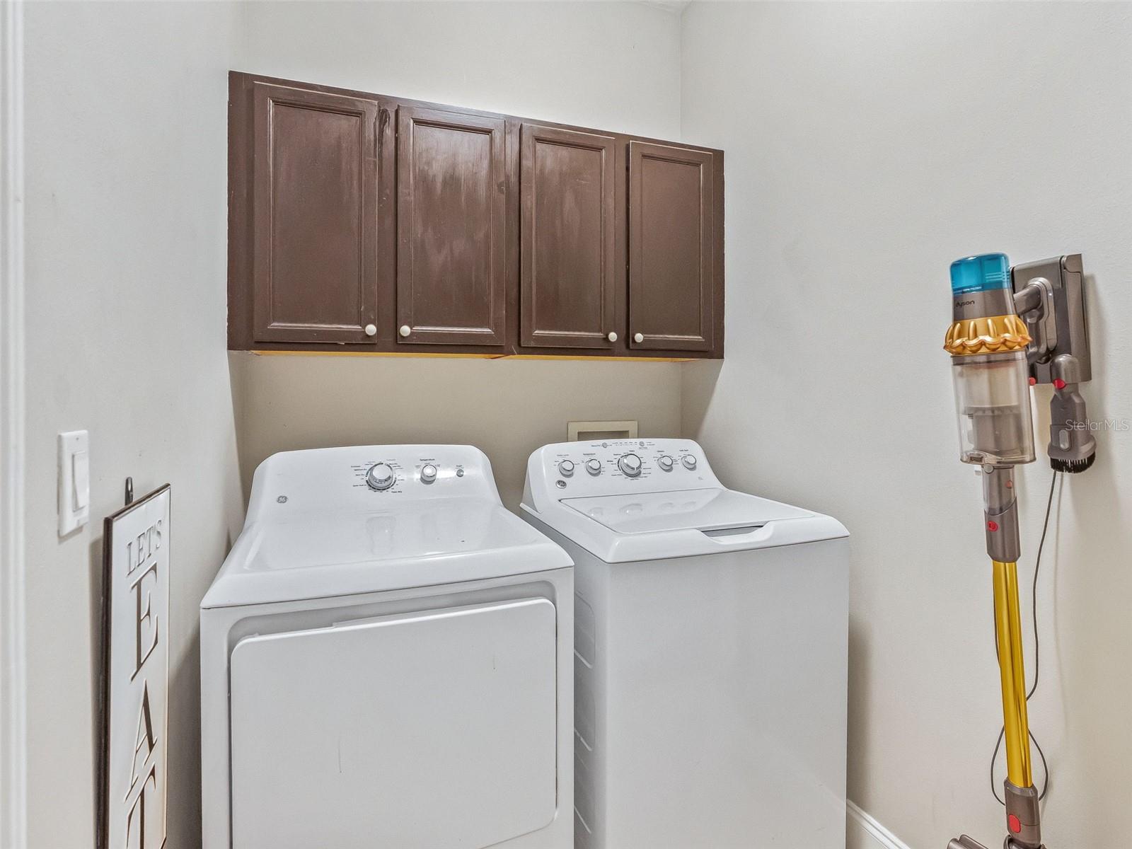 Image 40 of 57 For 9805 6th Court