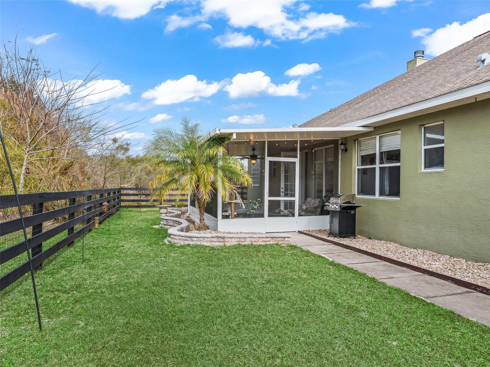 Image 43 of 57 For 9805 6th Court