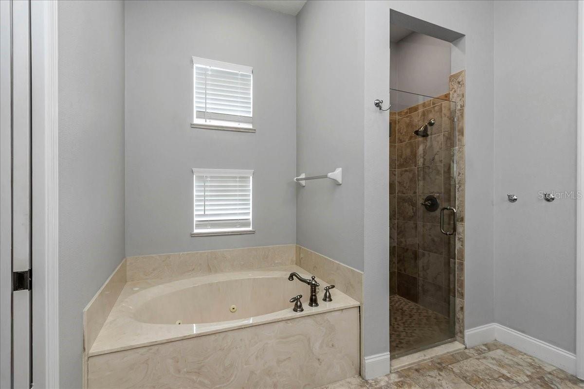 Image 11 of 70 For 4727 28th Street