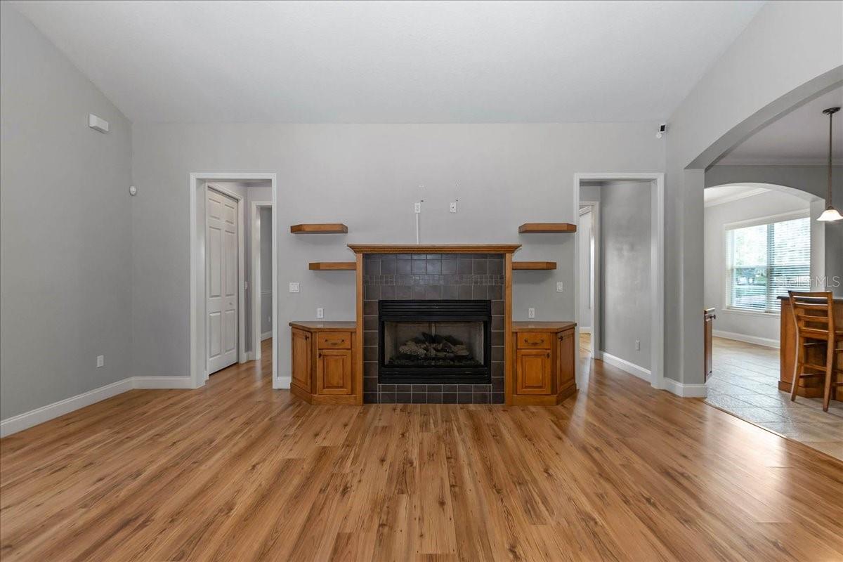 Image 26 of 70 For 4727 28th Street