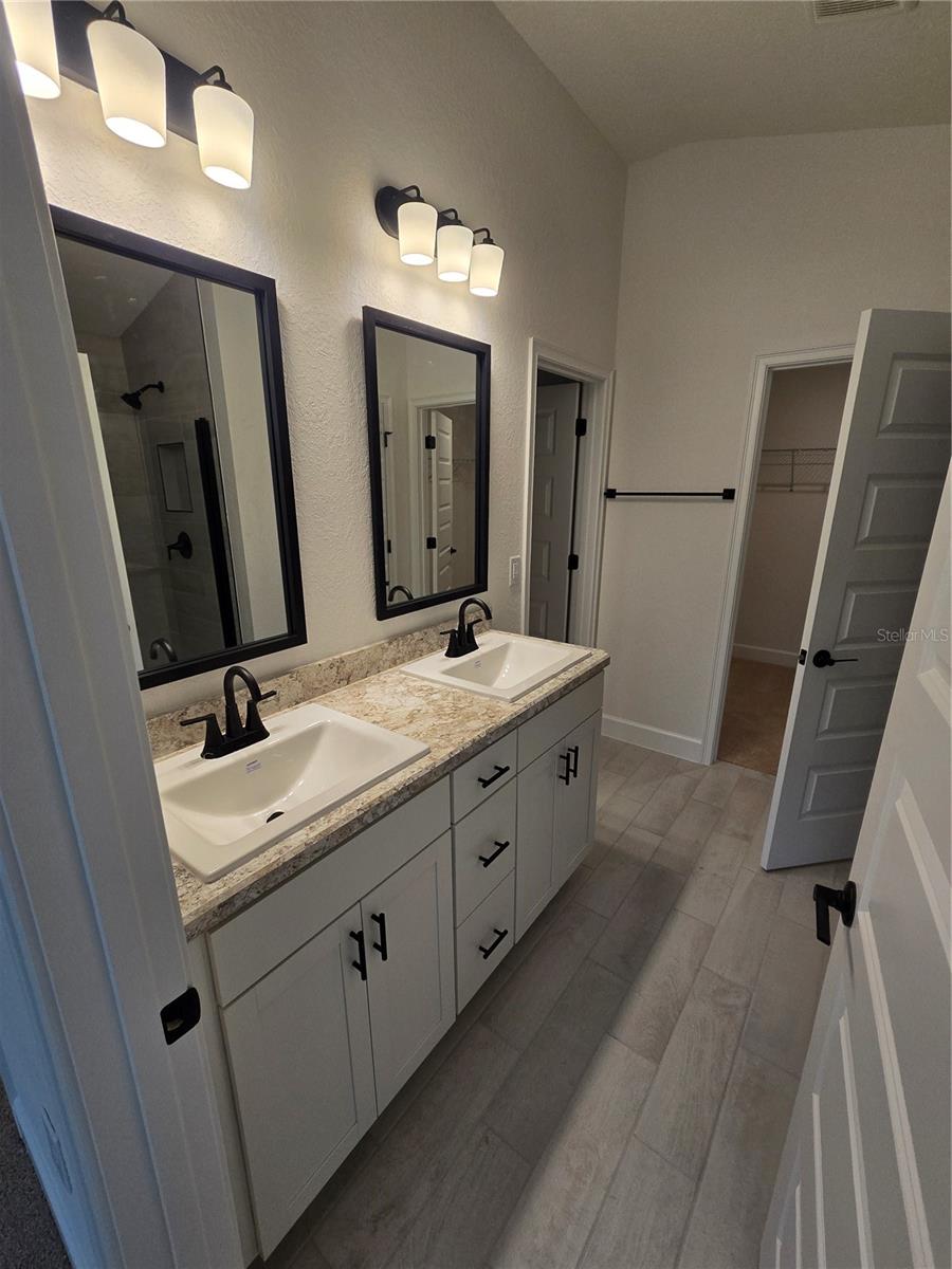 Image 13 of 17 For 1045 Heron Point Drive