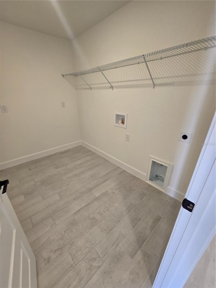 Image 8 of 17 For 1045 Heron Point Drive