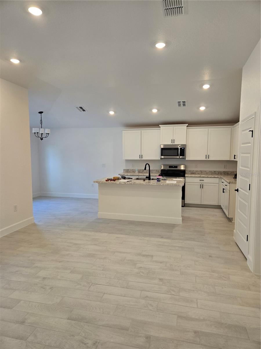 Image 9 of 17 For 1045 Heron Point Drive