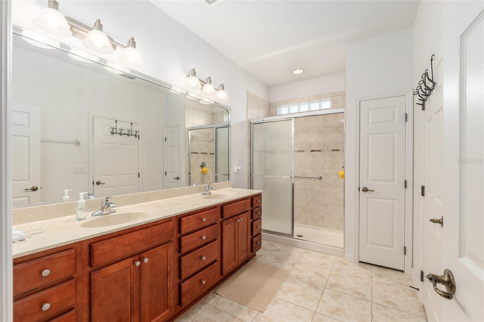 Image 26 of 49 For 9480 94th Loop